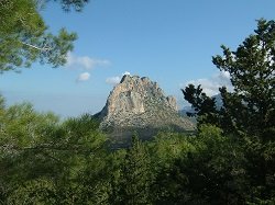 Пятипалая гора в Керинии